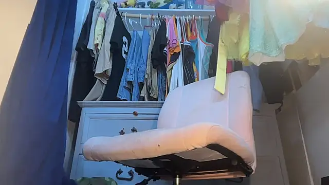 Snapshot of bearcub300 chatting on 11-16-25, 03:34 bearcub300 online show from 11-16-25, 03:34