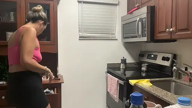 prettyykitty22 online show from 03-23-26, 12:36