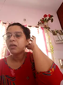 Snapshot of thanusi_2 chatting on 09-09-25, 05:51 thanusi 2 online show from 09-09-25, 05:51