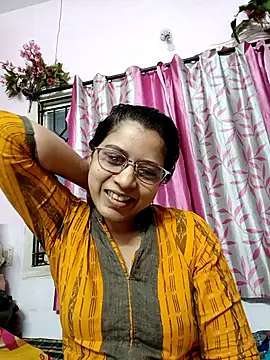 Snapshot of thanusi_2 chatting on 09-20-25, 12:50 thanusi 2 online show from 09-20-25, 12:50