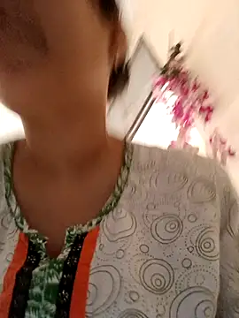 Snapshot of thanusi_2 chatting on 09-21-25, 07:10 thanusi 2 online show from 09-21-25, 07:10