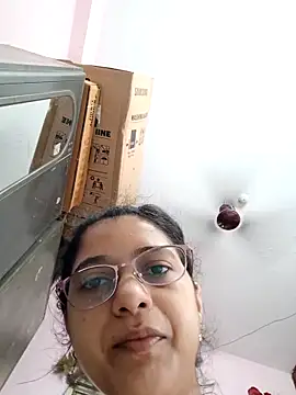 Snapshot of thanusi_2 chatting on 09-23-25, 02:14 thanusi 2 online show from 09-23-25, 02:14