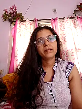 Snapshot of thanusi_2 chatting on 10-02-25, 07:48 thanusi 2 online show from 10-02-25, 07:48