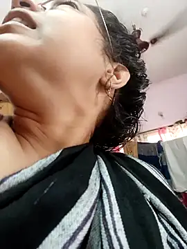 Snapshot of thanusi_2 chatting on 10-05-25, 06:56 thanusi 2 online show from 10-05-25, 06:56