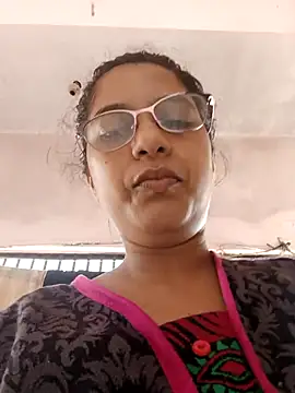 Snapshot of thanusi_2 chatting on 10-07-25, 06:32 thanusi 2 online show from 10-07-25, 06:32