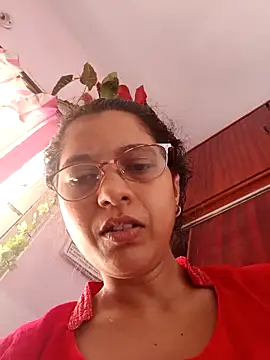 Snapshot of thanusi_2 chatting on 10-25-25, 06:21 thanusi 2 online show from 10-25-25, 06:21