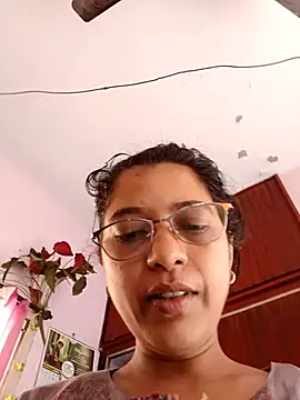 Snapshot of thanusi_2 chatting on 10-30-25, 07:32 thanusi 2 online show from 10-30-25, 07:32