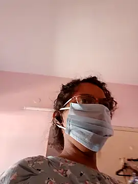 Snapshot of thanusi_2 chatting on 12-01-25, 06:18 thanusi 2 online show from 12-01-25, 06:18