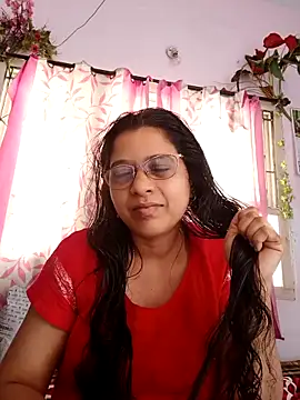 Snapshot of thanusi_2 chatting on 12-04-25, 06:44 thanusi 2 online show from 12-04-25, 06:44