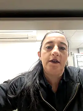 Snapshot of monella821 chatting on 12-01-25, 04:12 monella821 online show from 12-01-25, 04:12