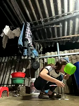 Snapshot of Sunny_lotus chatting on 10-20-25, 11:54 Sunny lotus online show from 10-20-25, 11:54