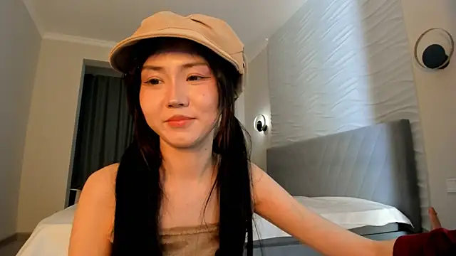 Snapshot of kawai_mai chatting on 11-21-25, 05:00 kawai mai online show from 11-21-25, 05:00