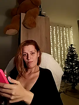 Mila Luciphya online show from 11-25-25, 09:48