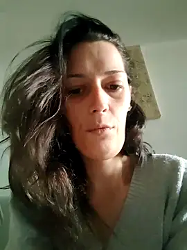 Mila Luciphya online show from 12-18-25, 09:04