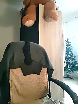 Mila Luciphya online show from 12-21-25, 10:55