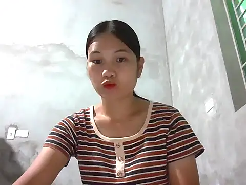 Snapshot of Bjorn357 chatting on 09-15-25, 04:56 Bjorn357 online show from 09-15-25, 04:56