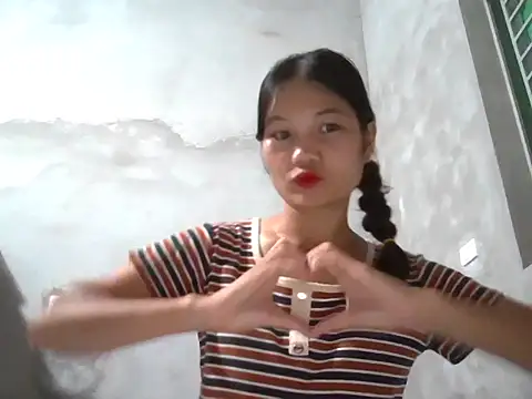 Snapshot of Bjorn357 chatting on 09-28-25, 05:40 Bjorn357 online show from 09-28-25, 05:40