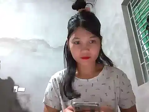 Snapshot of Bjorn357 chatting on 11-03-25, 02:13 Bjorn357 online show from 11-03-25, 02:13