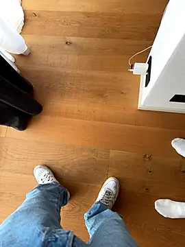 Snapshot of Manu97k chatting on 09-11-25, 12:05 Manu97k online show from 09-11-25, 12:05