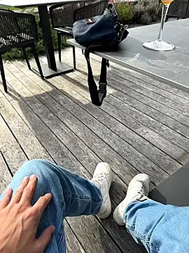 Snapshot of Manu97k chatting on 09-16-25, 02:40 Manu97k online show from 09-16-25, 02:40