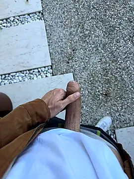 Snapshot of Manu97k chatting on 09-20-25, 08:26 Manu97k online show from 09-20-25, 08:26