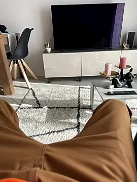 Snapshot of Manu97k chatting on 10-09-25, 01:20 Manu97k online show from 10-09-25, 01:20