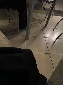 Snapshot of Manu97k chatting on 10-28-25, 07:38 Manu97k online show from 10-28-25, 07:38