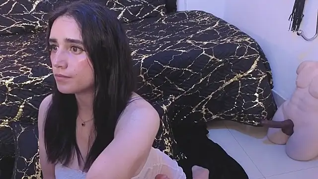 Snapshot of elowen_halley1 chatting on 11-20-25, 07:35 elowen halley1 online show from 11-20-25, 07:35