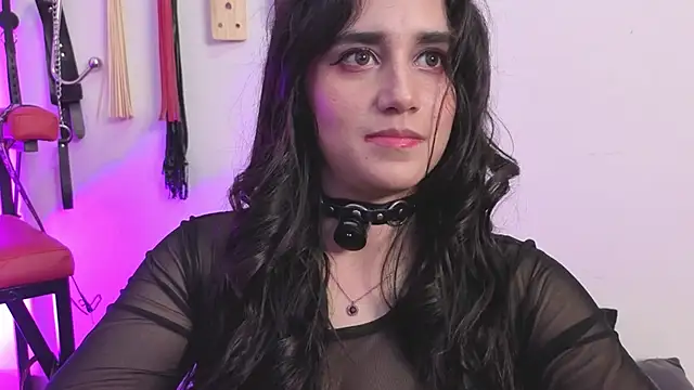 elowen halley1 online show from 01-10-26, 07:15