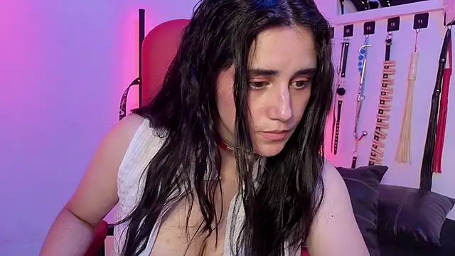 elowen halley1 online show from 03-01-26, 07:49