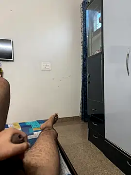 Snapshot of Hotguyforfun chatting on 10-08-25, 11:19 Hotguyforfun online show from 10-08-25, 11:19