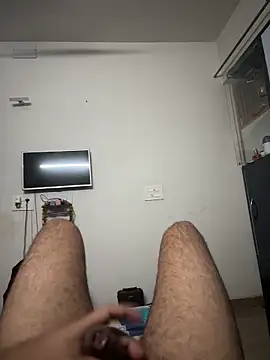 Snapshot of Hotguyforfun chatting on 10-18-25, 12:39 Hotguyforfun online show from 10-18-25, 12:39