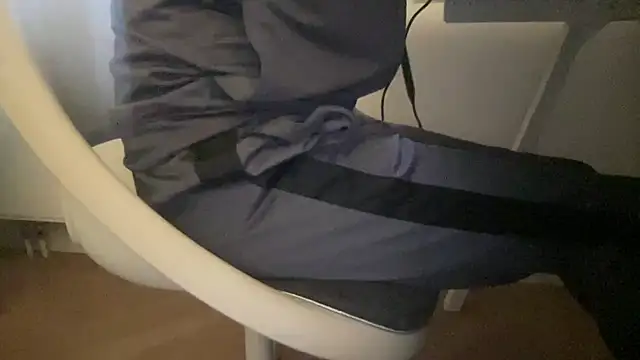 peterpapiNL online show from 10-21-25, 04:19