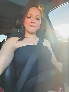 Snapshot of Mrs_MrLove chatting on 11-07-25, 11:27 Mrs MrLove online show from 11-07-25, 11:27