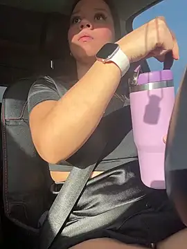 Snapshot of Mrs_MrLove chatting on 11-22-25, 10:20 Mrs MrLove online show from 11-22-25, 10:20