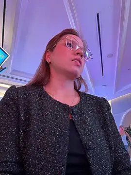 Snapshot of Mrs_MrLove chatting on 03-02-26, 05:08 Mrs MrLove online show from 03-02-26, 05:08