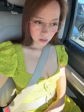 Snapshot of Mrs_MrLove chatting on 03-03-26, 08:37 Mrs MrLove online show from 03-03-26, 08:37