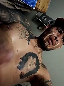 Snapshot of destroassbig2 chatting on 02-25-26, 03:32 destroassbig2 online show from 02-25-26, 03:32