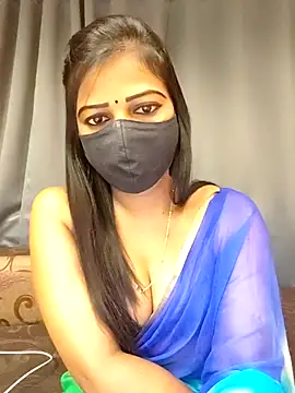 Snapshot of Misss-julli chatting on 11-05-25, 01:05 Misss-julli online show from 11-05-25, 01:05