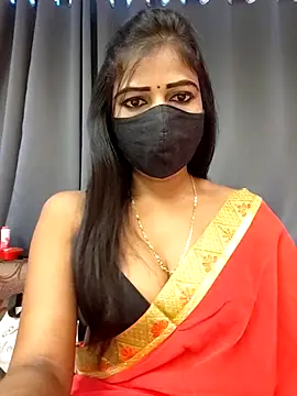 Snapshot of Misss-julli chatting on 12-05-25, 01:58 Misss-julli online show from 12-05-25, 01:58