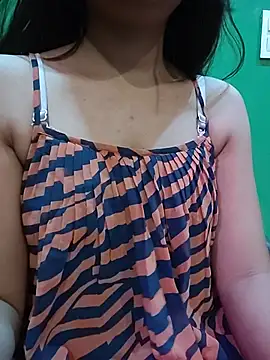 Snapshot of Vaani_Actress chatting on 05-21-26, 04:03 Vaani Actress online show from 05-21-26, 04:03
