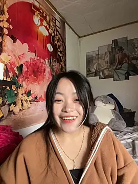 Julia-Elsa online show from 10-22-25, 03:51