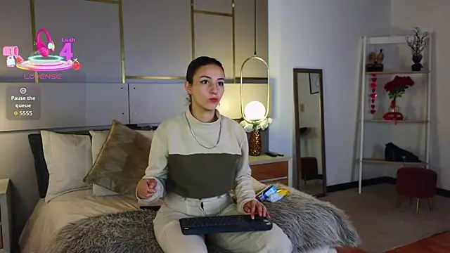 Lina Montclair online show from 03-30-26, 08:21