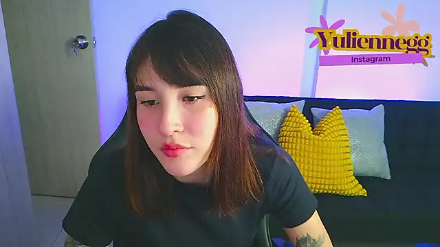 Snapshot of Yulienneg chatting on 02-07-26, 01:20 Yulienneg online show from 02-07-26, 01:20