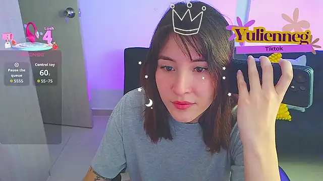 Snapshot of Yulienneg chatting on 02-11-26, 10:26 Yulienneg online show from 02-11-26, 10:26