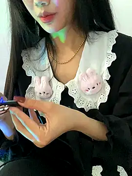 Snapshot of Sexlove_bb chatting on 12-02-25, 03:23 Sexlove bb online show from 12-02-25, 03:23