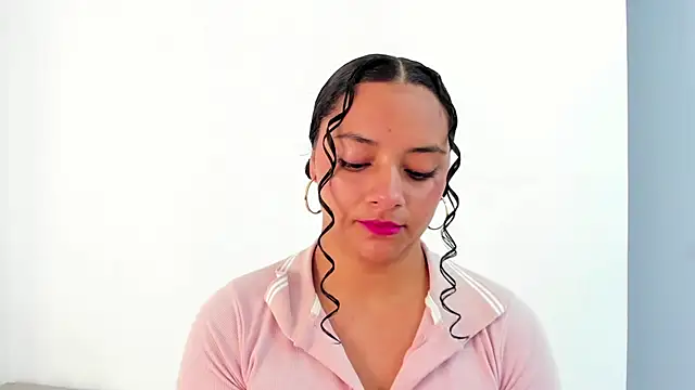 Snapshot of Angellit_Afrodita_ chatting on 11-07-25, 10:59 Angellit Afrodita online show from 11-07-25, 10:59