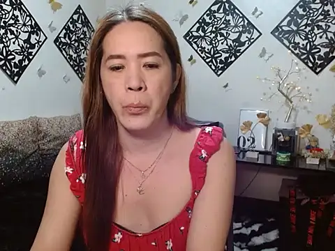 Snapshot of TheMISTRESSx69 chatting on 10-06-25, 10:12 TheMISTRESSx69 online show from 10-06-25, 10:12