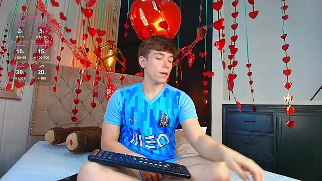 TaylerWhite online show from 09-22-25, 12:51