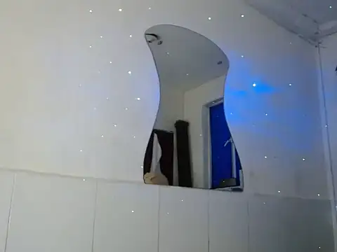 Snapshot of Sexy_hotlatin25 chatting on 09-27-25, 09:42 Sexy hotlatin25 online show from 09-27-25, 09:42